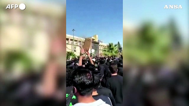 Iran, gli studenti tornano a protestare contro il regime