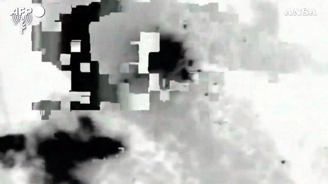 L'esercito israeliano attacca le truppe e i sistemi di difesa iraniani