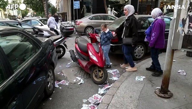 Aerei militari israeliani lanciano volantini su Beirut
