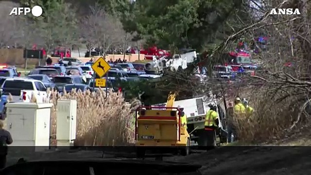Terrore in Michigan, auto contro una sinagoga e poi gli spari