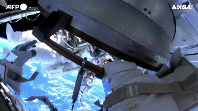 Iss, passeggiata spaziale per due astronauti della Nasa
