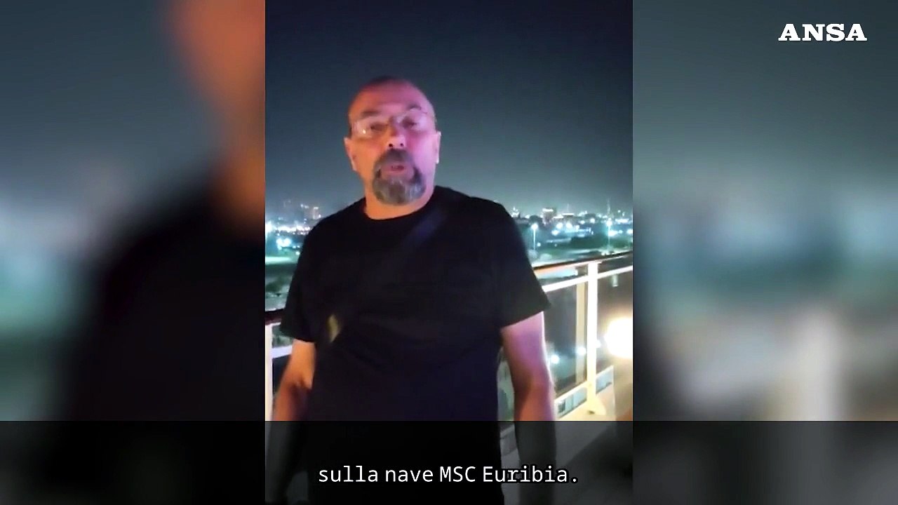 Italiani sulla nave da crociera a Dubai: "Cresce tensione con il passare delle ore"