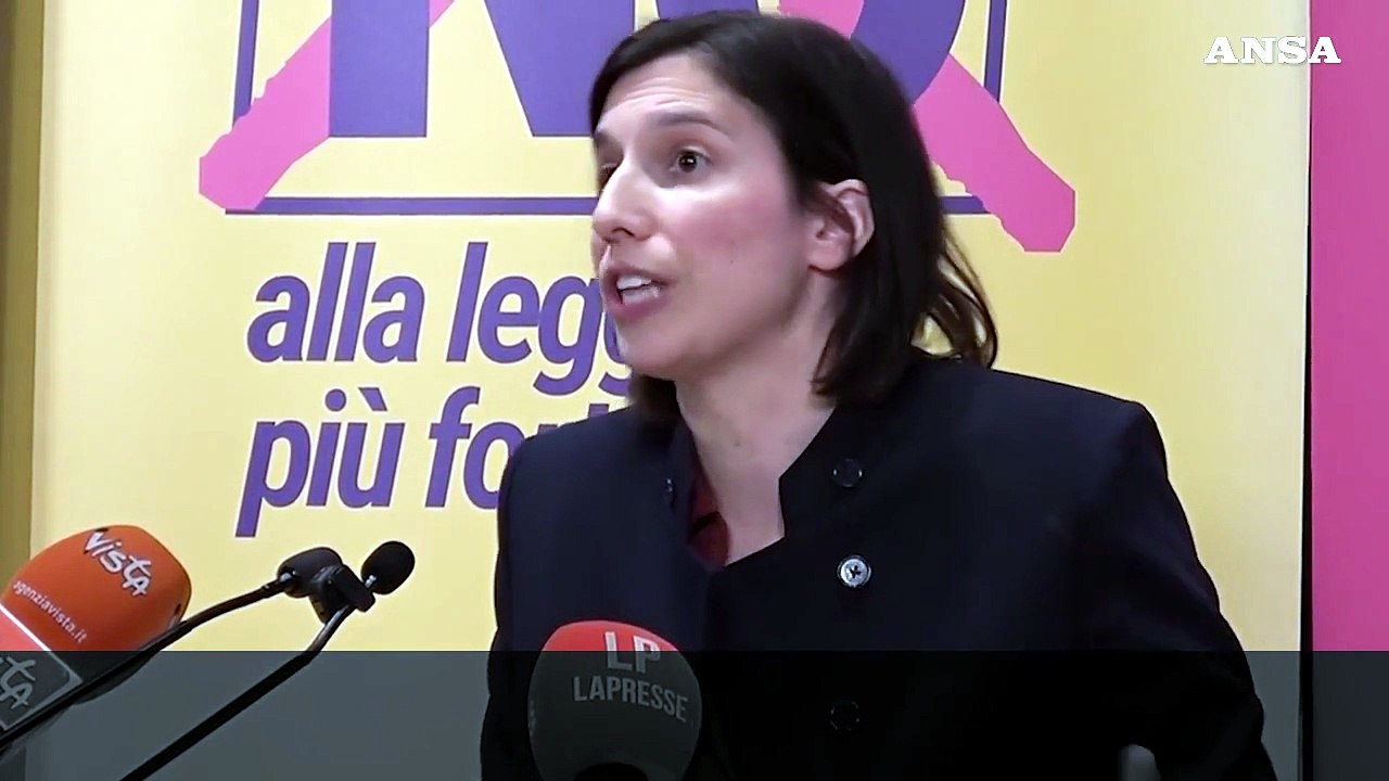 Schlein: "Il Paese chiede un'alternativa, io pronta alle primarie"
