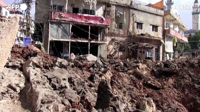 Raid israeliano colpisce il Libano orientale, distruzione nella citta' di Nabi Sheet