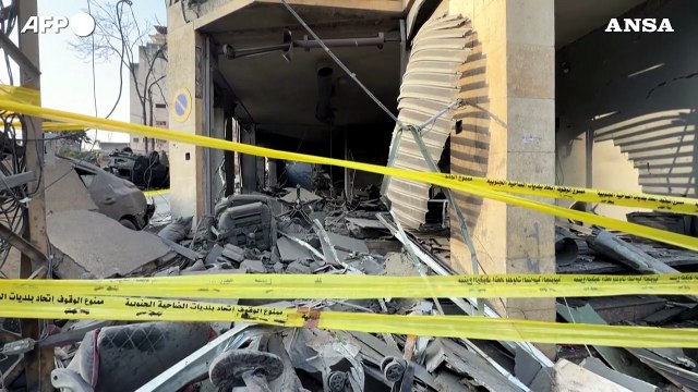 Attacco nel centro di Beirut, macerie e distruzione