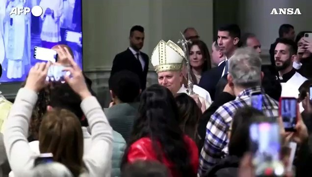 Giovedi' santo, papa Leone compie il rito della Lavanda dei piedi