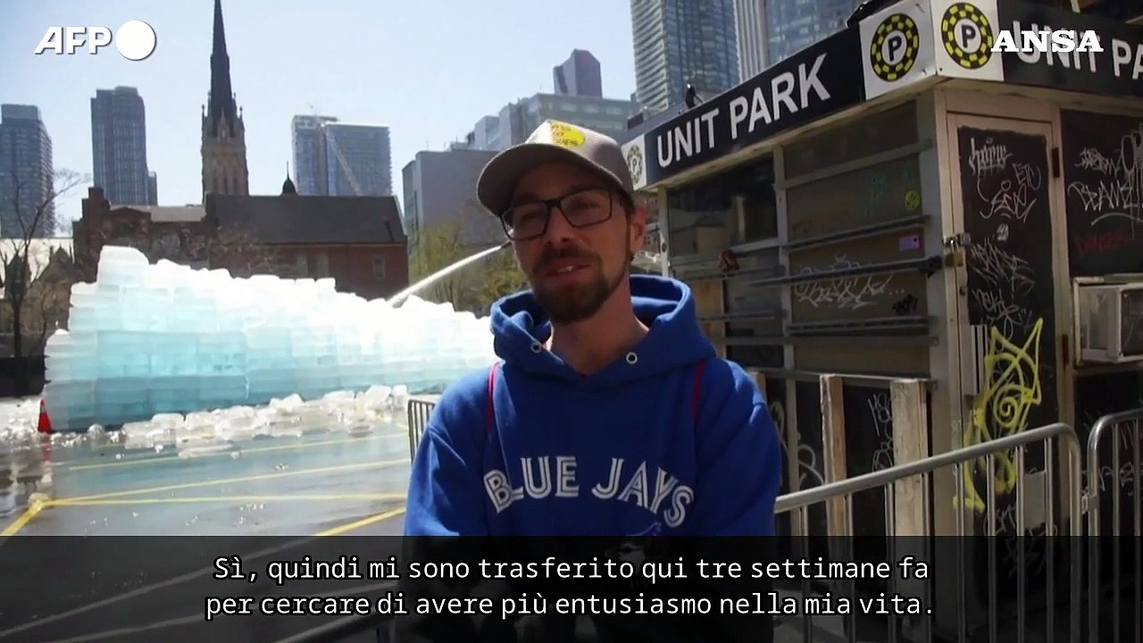 Drake, a Toronto una scultura di ghiaccio per il nuovo disco: "La gente e' entusiasta"