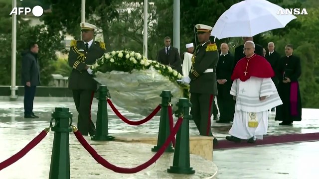 Il Papa in Algeria, l'incontro con il presidente Tebboune