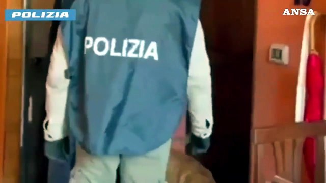 Rete neonazisti e antisemiti online, arrestato 19enne a Pavia