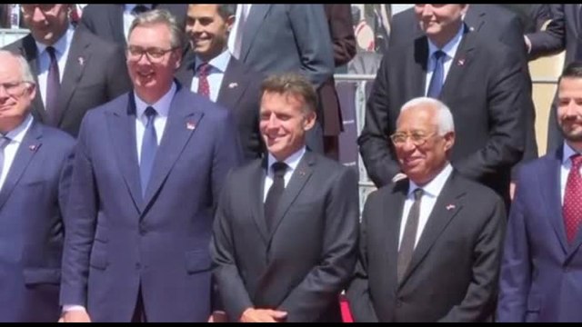 Macron tra Costa e Vucic: foto gruppo Vertice Ue-Balcani in Montenegro