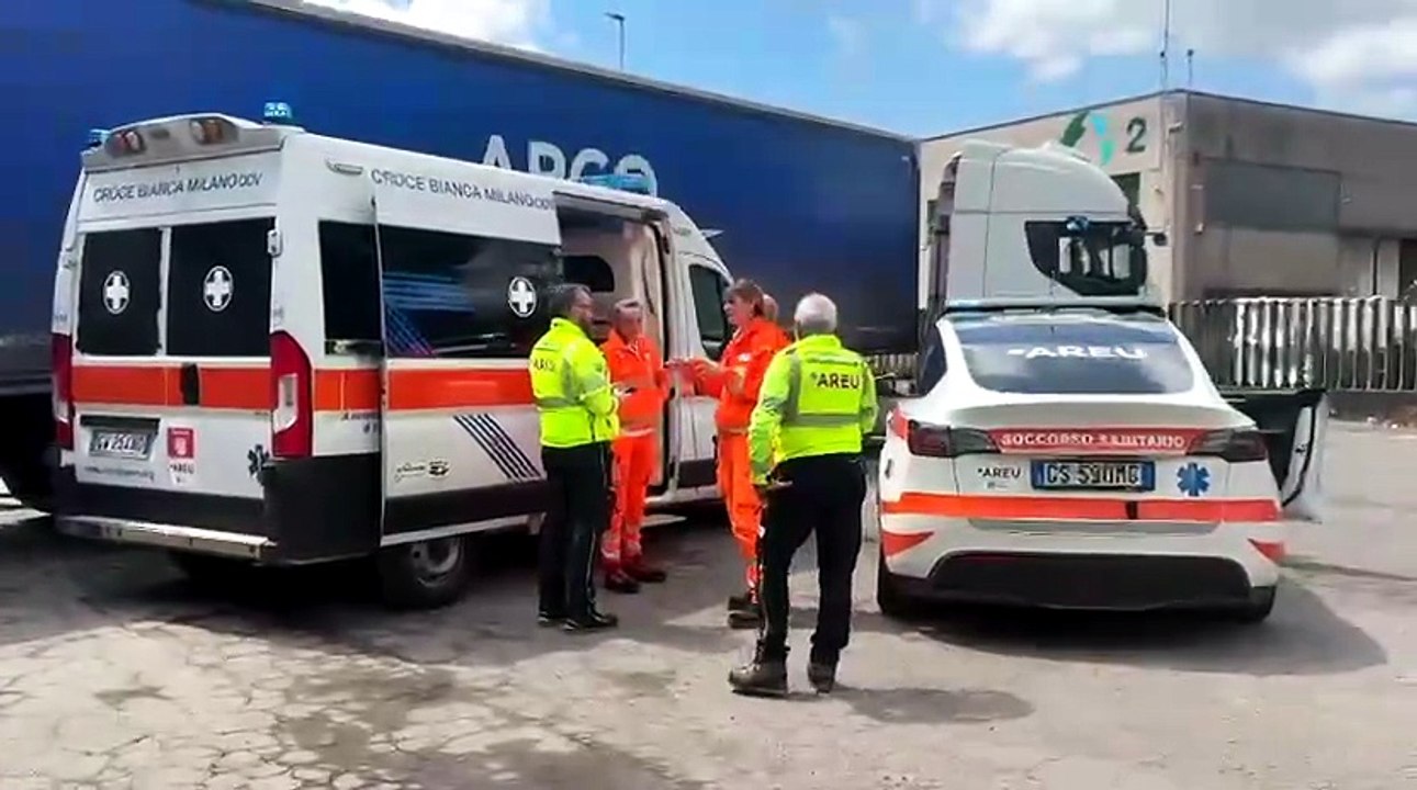 Settala, donna di 74 anni investita da un camion nel parcheggio di una logistica
