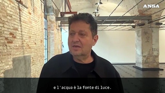 Biennale Venezia, l'artista del padiglione israeliano presenta Rose of Nothingness
