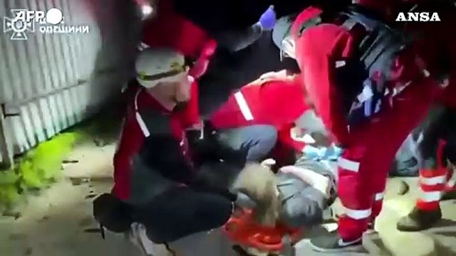 Tre morti a Odessa dopo attacco russo, tra le vittime anche un bambino