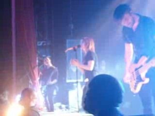 Paramore-Miracle Live