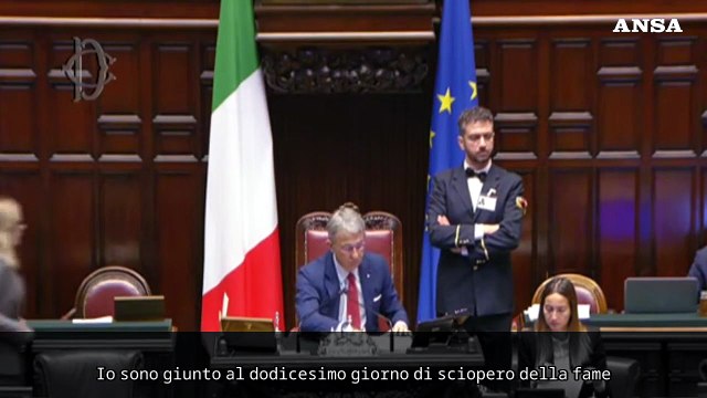 Giachetti si incatena in Aula: Qui finche' non si sblocca la Vigilanza Rai
