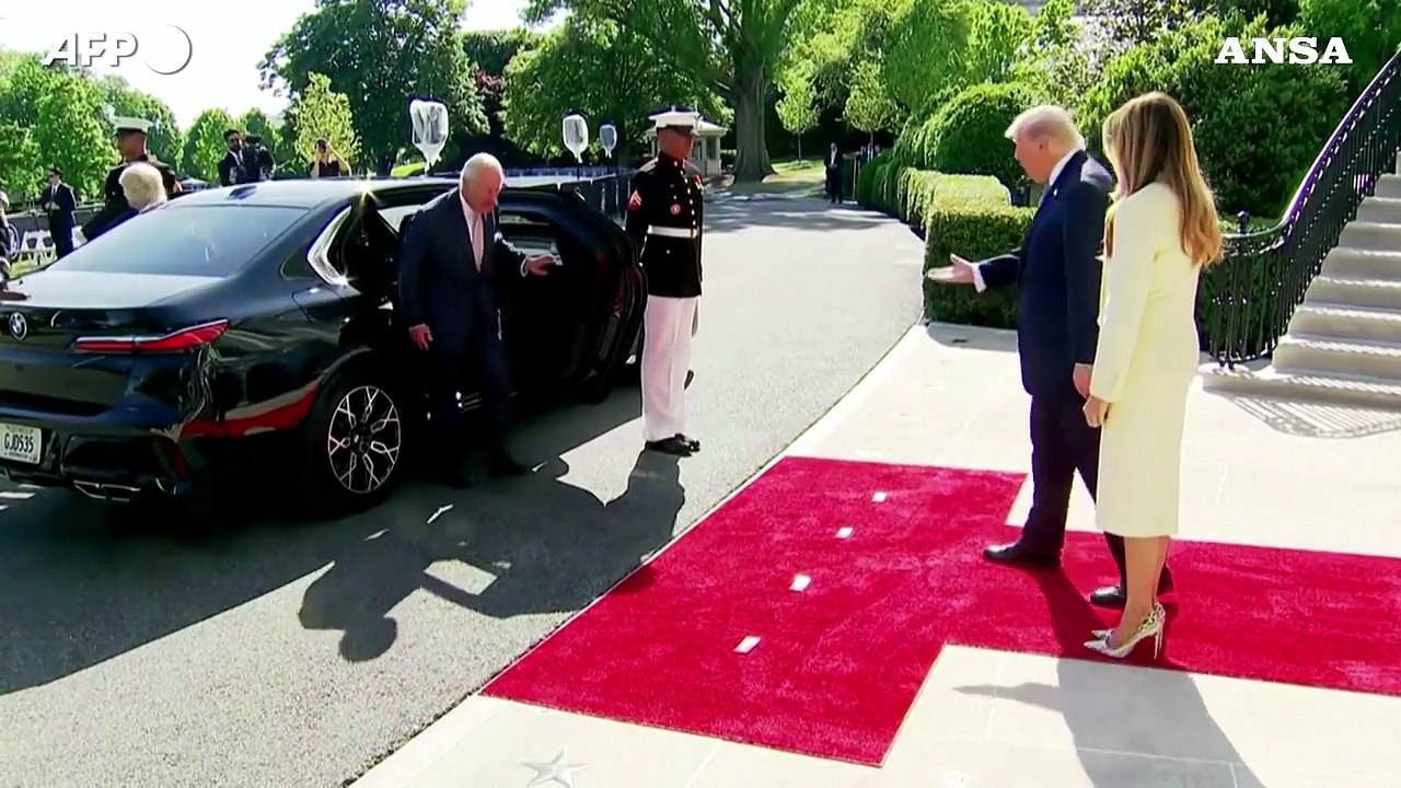 Re Carlo e Camilla accolti da Trump e Melania alla Casa Bianca