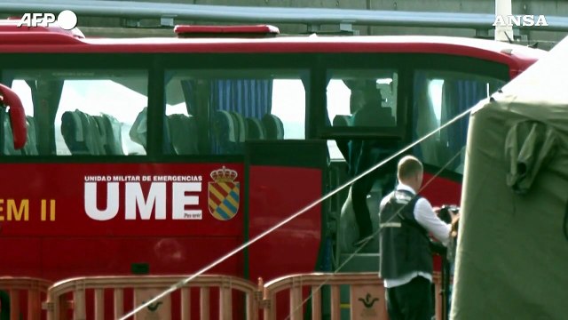 Hantavirus, evacuati i primi passeggeri dalla nave MV Hondius