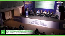 Assosistema, confronto tra istituzioni e imprese sulle sfide della filiera del tessile
