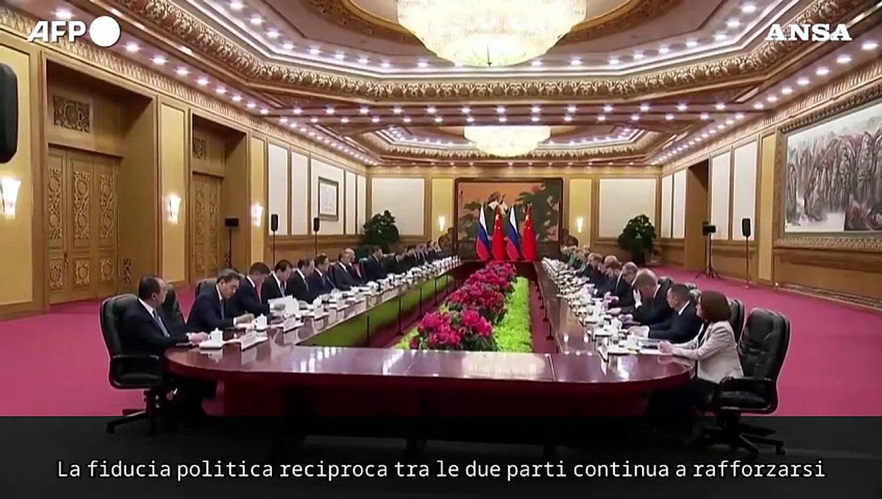 Xi a Putin: "Cina e Russia hanno costantemente rafforzato fiducia politica reciproca"