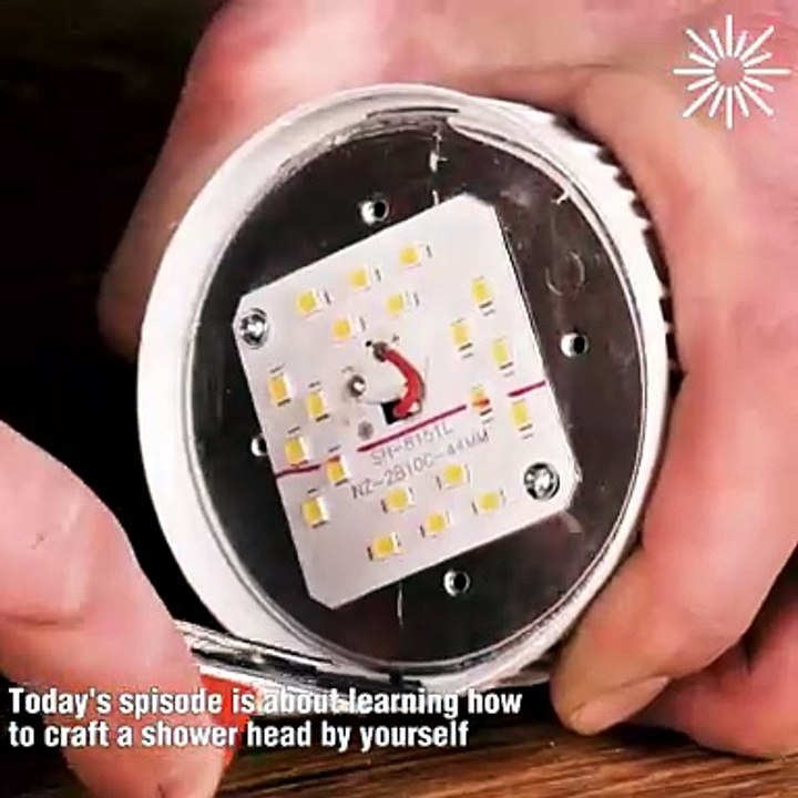Learn How to Craft a Shower Head!🚿💡