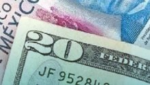 Peso mexicano cae frente al dólar ante tensión en Oriente Medio y datos laborales de EU