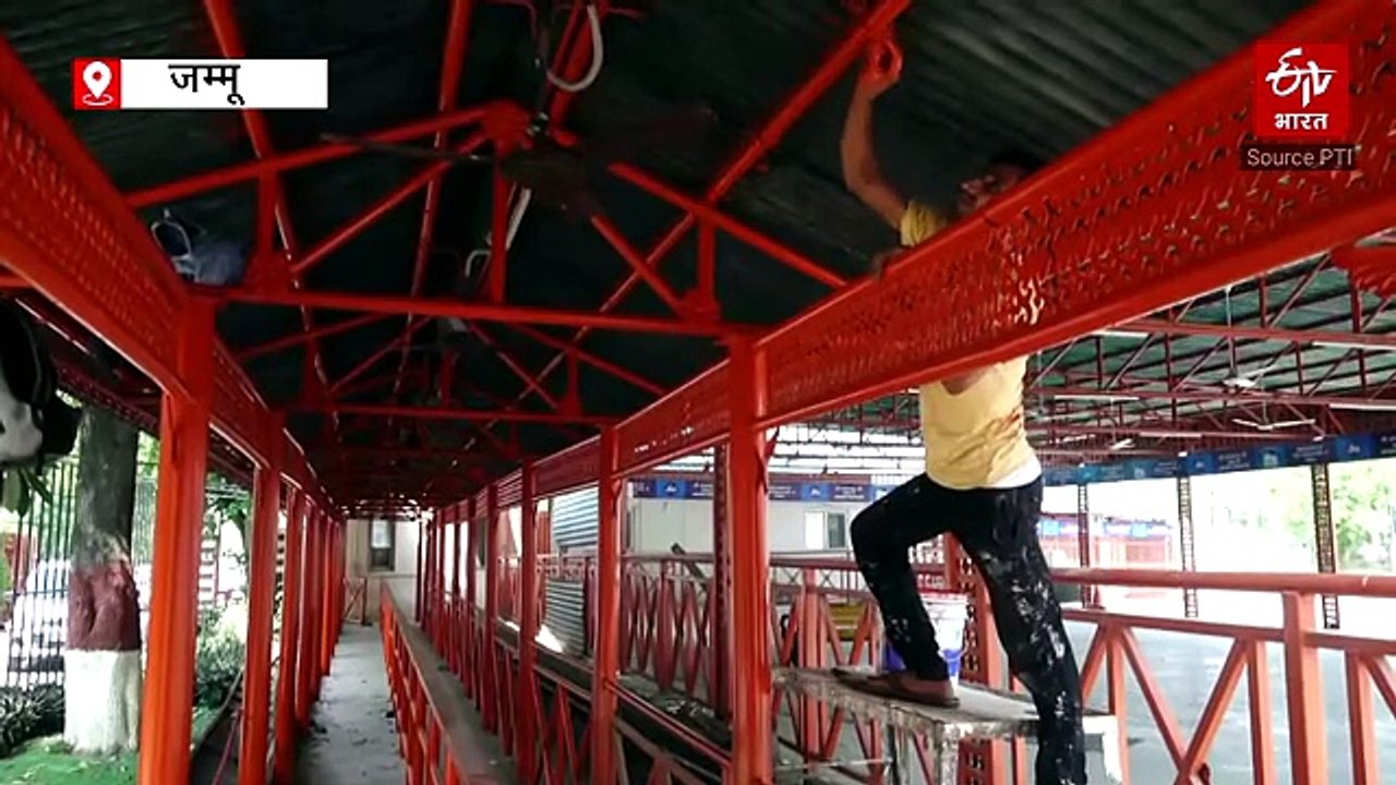 जम्मू कश्मीर: 3 जुलाई से शुरू होने वाली अमरनाथ यात्रा के लिए जम्मू में तैयारियां तेज, तीर्थयात्रियों को बेहतर सुविधाएं देने पर जोर