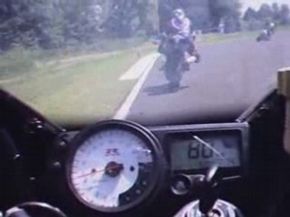 Issoire gsxr1000 vs 750