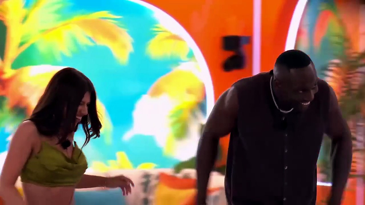 Love Island UK Season 13 Episode 1