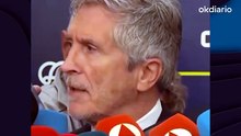 Marlaska se bloquea, balbucea y tartamudea al ser preguntado por las reuniones de Leire con la directora de la Guardia Civil