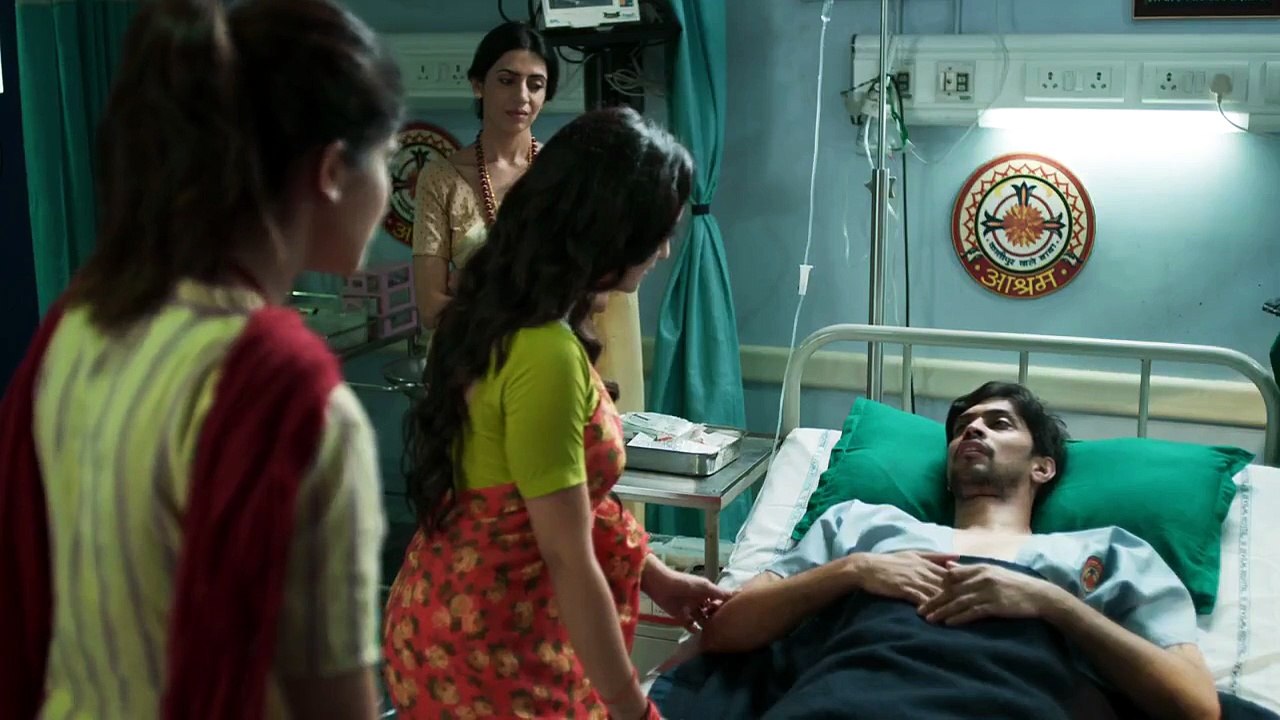 Aashram - S01E09 - Official Web Series | Love,...