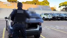 Motorista embriagado tenta fugir e oferece dinheiro a agentes durante abordagem em Cascavel