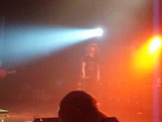 Paramore - Born For This Live