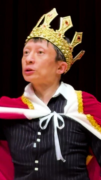 At 1.49m short I was never supposed to be the hero So I wrote my own story Shakespeare Kwok's Hamlet, the rest of my monologue vertical