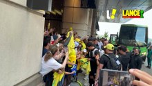 Seleção é recebida em Cleveland com festa de torcedores
