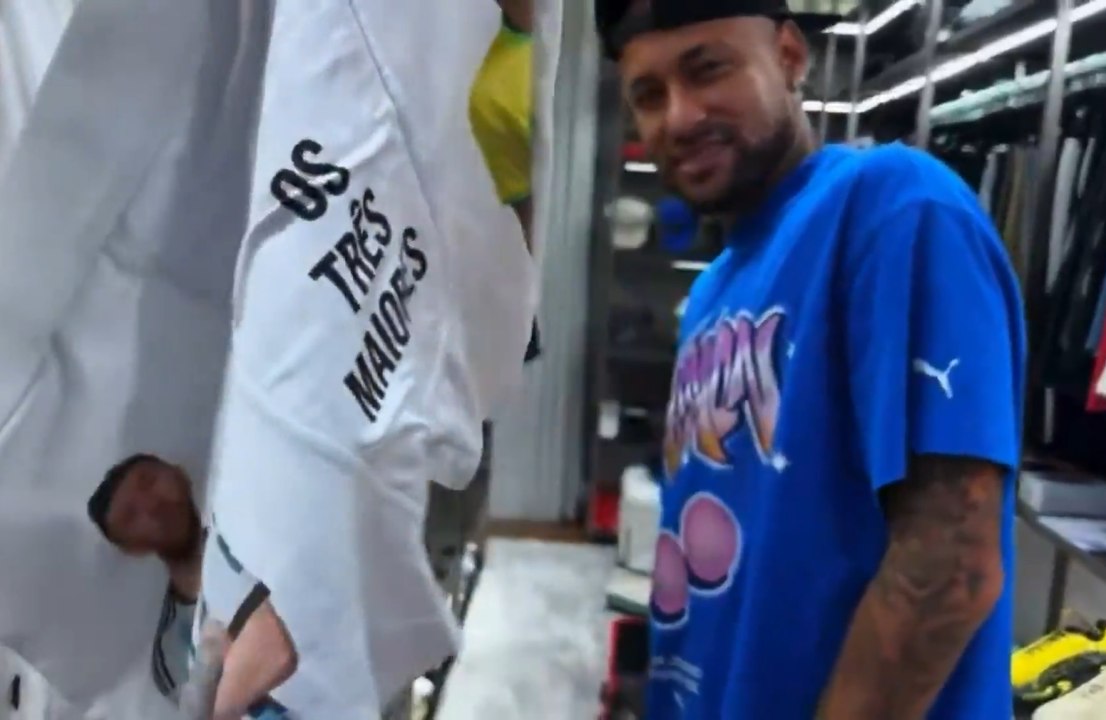 VIDEO Neymar mostra le mutande: c’è Messi e una frase “hot”!