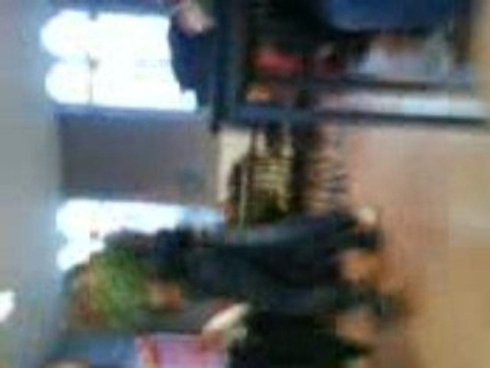 Baston pendant le cours de religion