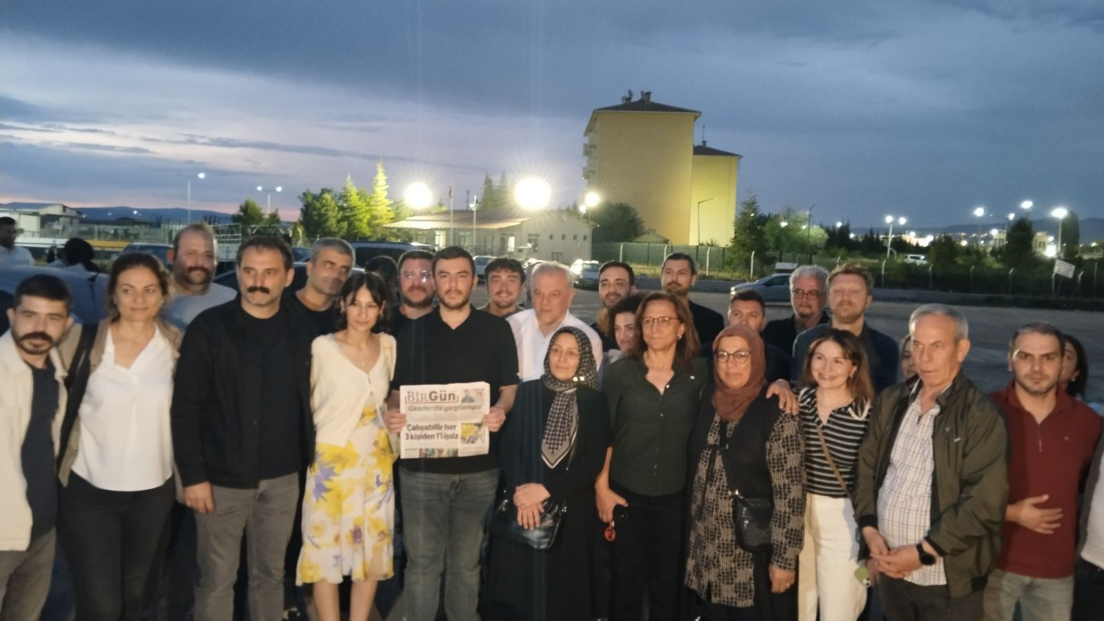 Gazeteci İsmail Arı, 75 gün sonra tahliye edildi: Gazeteciliğe sahip çıkan herkese teşekkür ederim