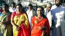 Tamil Nadu CM Vijay Mother Shoba Chandrasekhar Visits Tirumala