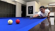 Bilardo tutkunu matematik öğretmeni Dünya Kupası'ndan başarıyla dönmek istiyor