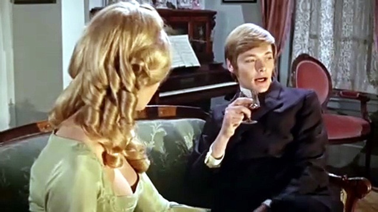 Peter Cushing 1969-El cerebro de Frankenstein-HD