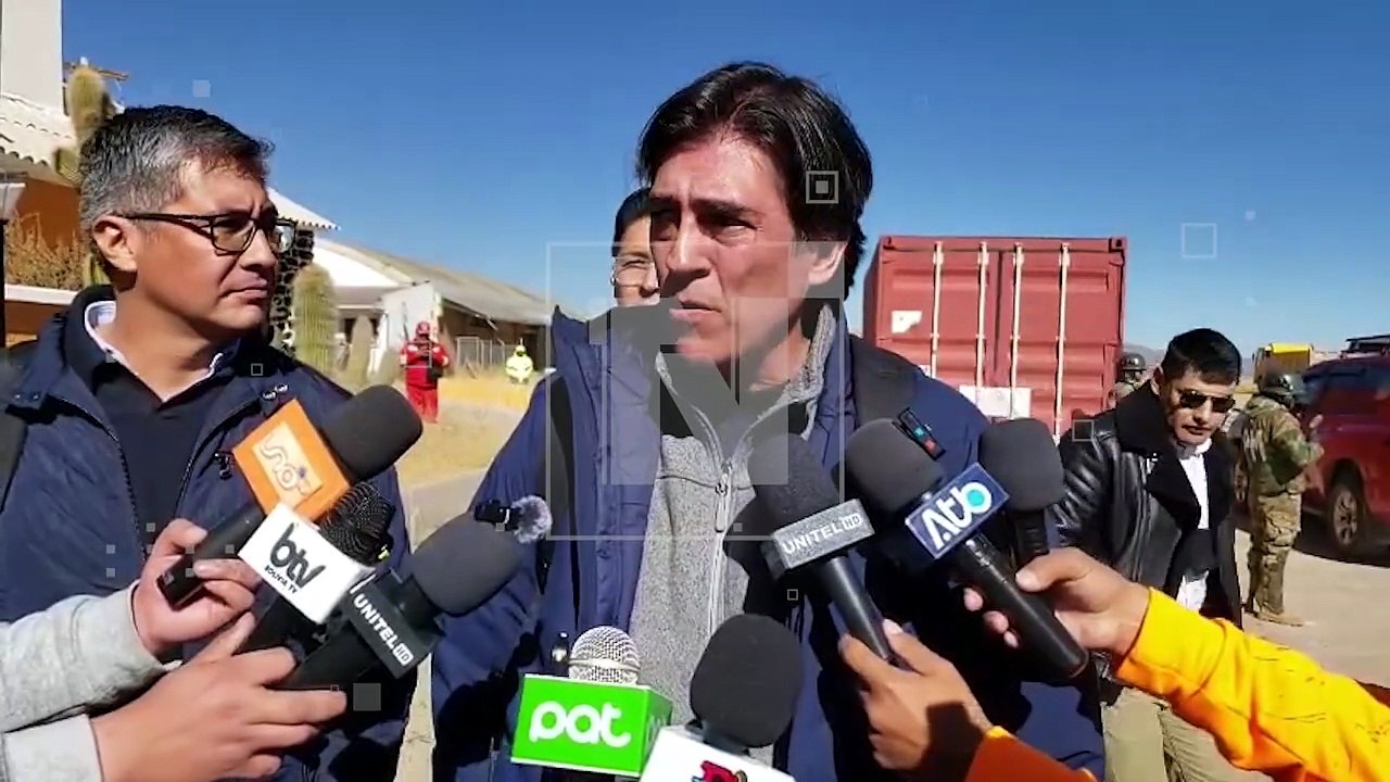 ZAMORA CONSIDERA QUE EXISTE UNA MANO NEGRA QUE PRETENDE ENLUTAR BOLIVIA