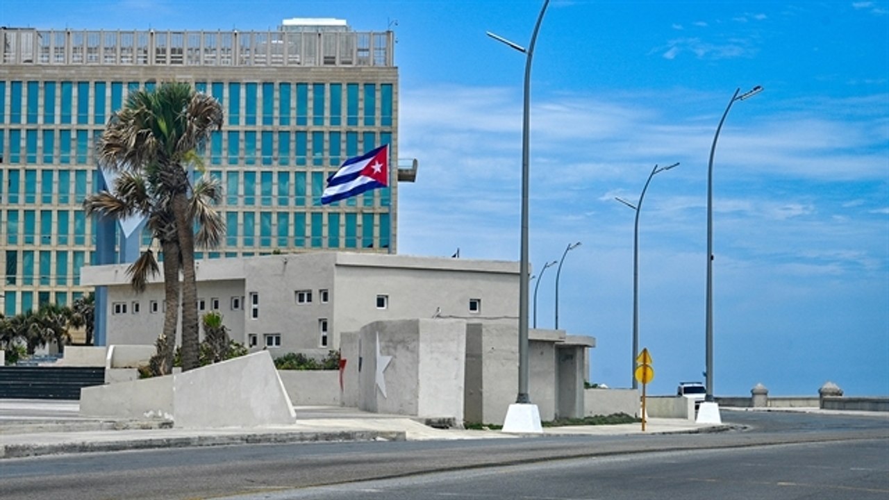 US Sanctions Cuba's Díaz-Canel as Trump Ramps Up Pressure
