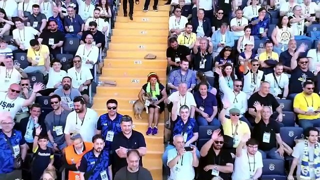 Fenerbahçe Kulübü Başkan Adayı Aziz Yıldırım, Olağanüstü Seçimli Genel Kurulu’nda konuştu
