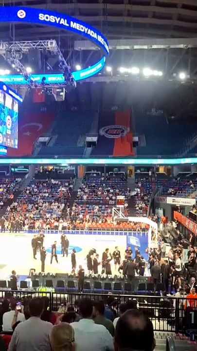 Takım Anonsu - Bahçeşehir Koleji v Beşiktaş Gain - Türkiye Sigorta Basketbol Süper Ligi Play Off Yarı Final 3. Maç