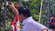 कुरुक्षेत्र में चली वाटर कैनन उसके बाद दिपेन्द्र हुड्डा बोले आज हम एक इंच भी नहीं हटेगें। कुरुक्षेत्र में कांग्रेस पार्टी का प्रदर्शन प्रशासन के साथ आमने-सामने।