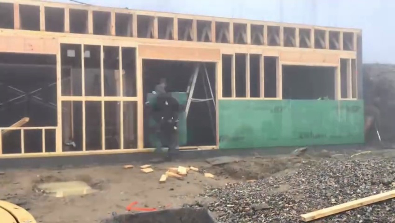 Building The Farmhouse | Day 12: Wall sheething and insulated box headers