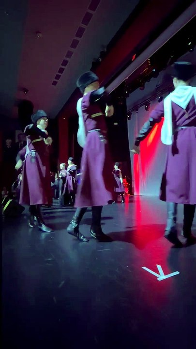 Kocaeli Kafkas Kültür Derneği’nden yıl sonu gösterisi