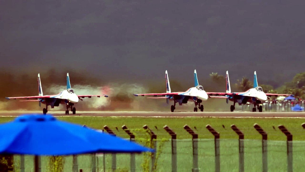 Why Russia's "Crown Jewel" Fighter Jet Is a Complete EMBARRASSMENT for Putin