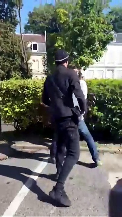 L'padré et moi en train d'se faire goumer