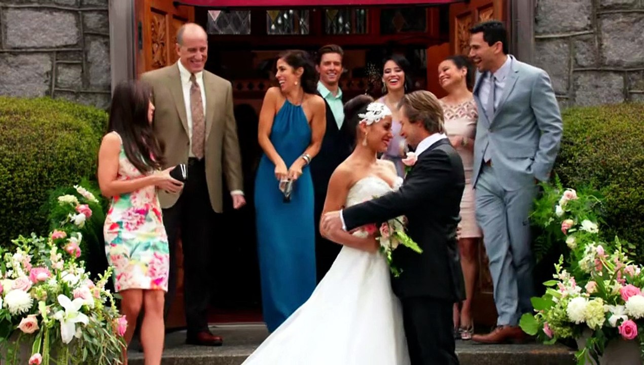 Devious Maids S03E01